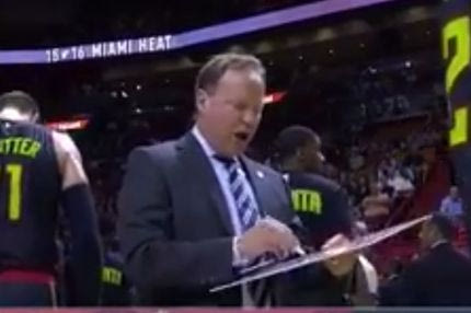 Προπονητής έδινε οδηγίες στο πουθενά!