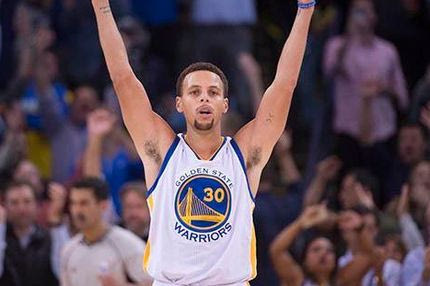 Πλουτίζει ο Κάρι