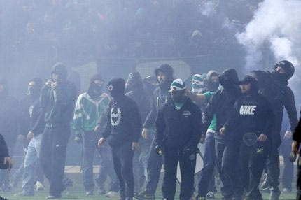 Καρέ-καρέ τα επεισόδια στη Λεωφόρο