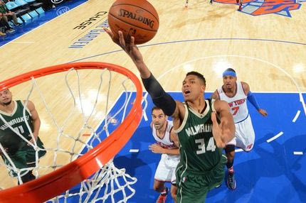 Σούπερ ξανά ο Giannis, νέα νίκη οι Μπακς