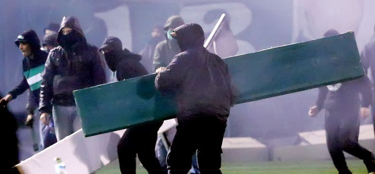 Οι τρεις δικογραφίες και ο λιμενικός συλληφθείς