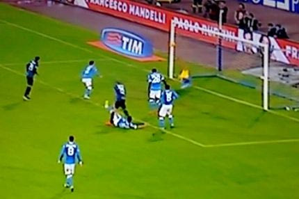 VIDEO: Δύο δοκάρια η Ίντερ στο 94′!