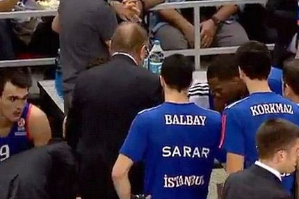 VIDEO: “Χοντρό χέρι” του Ιβκοβιτς στον Τάιους