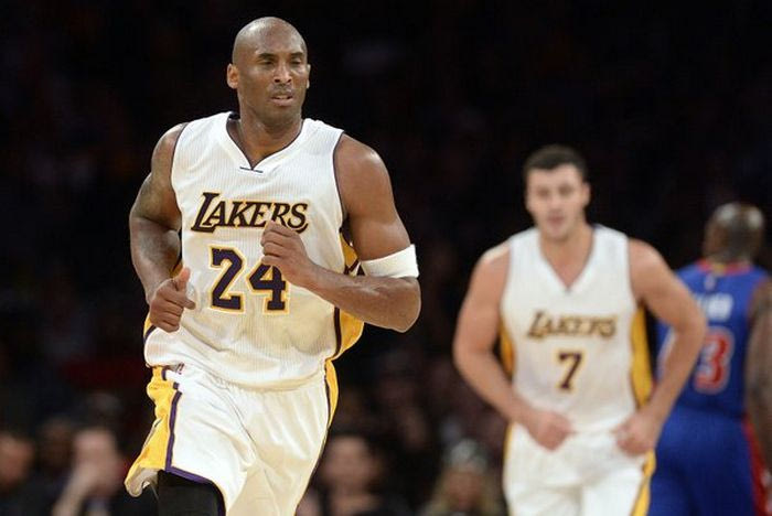 Κόμπε: “Με το ζόρι στέκομαι όρθιος”