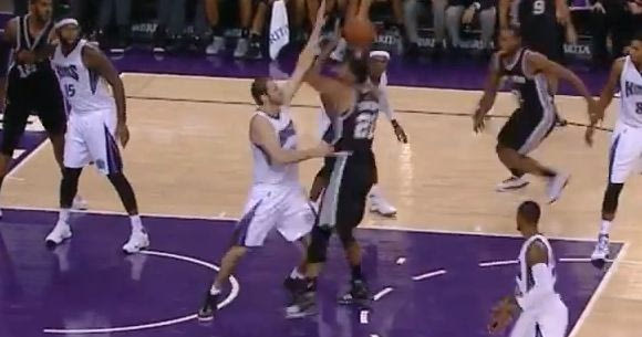 Τάπες σε Ντάνκαν και Τζινόμπιλι ο Κουφός!