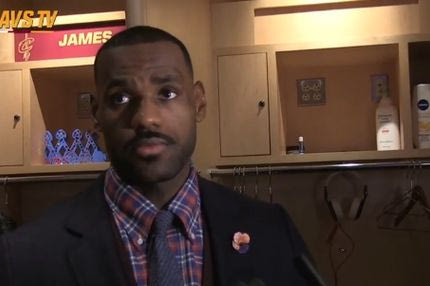 Ο ΛεΜπρόν Τζέιμς υποκλίνεται στον Αντετοκούνμπο