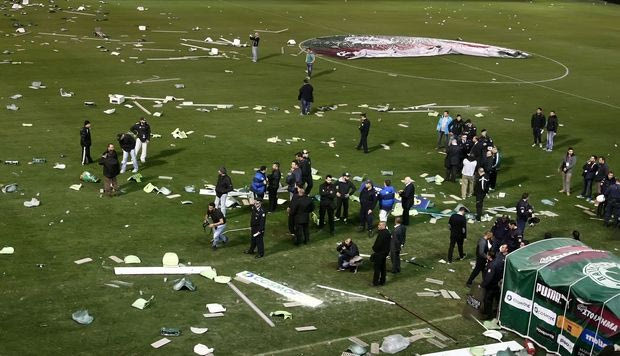 Η αρχή των επεισοδίων: Η εισβολή κι η απώθηση των ΜΑΤ