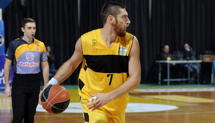 Με απρόοπτα η προπόνηση του Άρη, πένθος για τον Πελεκάνο