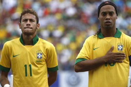 Ροναλντίνιο: “Ο Νεϊμάρ είναι φαινόμενο”