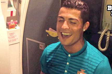 VIDEO: Ο Ρονάλντο τραγουδά Ριάνα