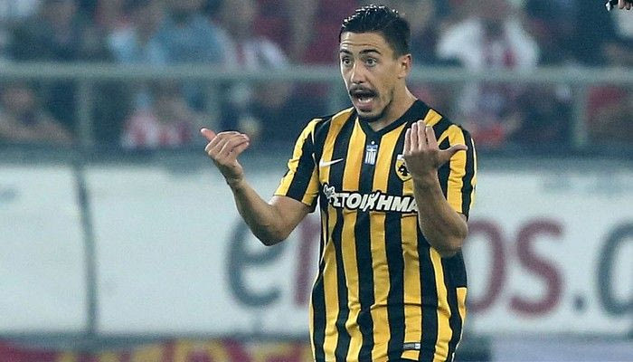 Σιμόες: “Χειρότερη στιγμή η ήττα από τον Ολυμπιακό”