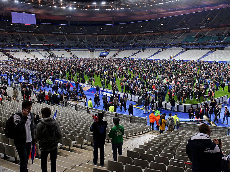 Στα σπίτια τους οι Γερμανοί διεθνείς, στον “αέρα” το φιλικό με Ολλανδία