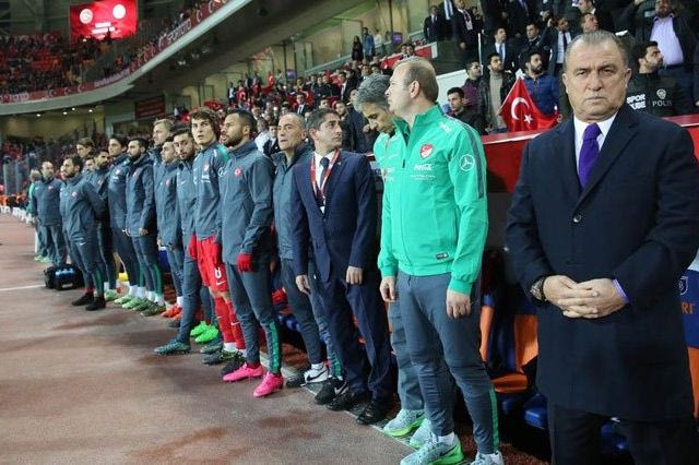 Έξαλλος ο Τερίμ με τους οπαδούς που αποδοκίμασαν