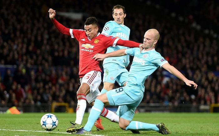 Σε μπελάδες η Γιουνάιτεντ, “δάγκωσε” η Βόλφσμπουργκ