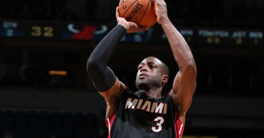 Απίστευτο buzzer beater από Γουέιντ