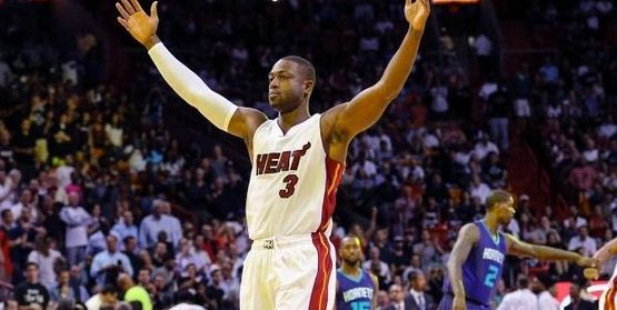 VIDEO: O Oυέιντ έσπασε τη μέση του αντιπάλου του