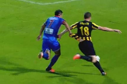 Η φάση που ζήτησε πέναλτι η ΑΕΚ