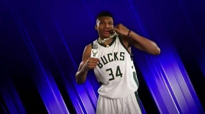 Αντετοκούνμπο όπως λέμε… Τζάστιν Μπίμπερ