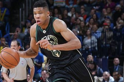 Εκπληκτικός ο Αντετοκούνμπο, αλλά ήττα από Ντουράντ