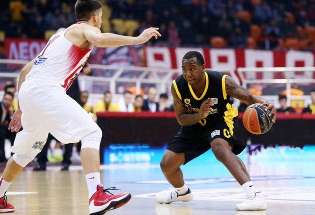 Τέλος και τυπικά ο Άρμστεντ