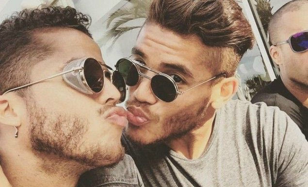 “Ζευγάρι πρώην παίκτες της Μπαρτσελόνα”