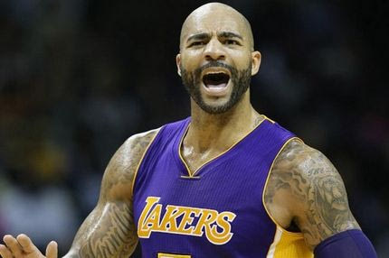 Σε συζητήσεις με Μπούζερ οι Μπακς