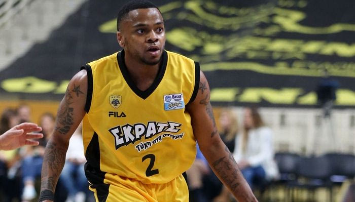 Νέο θέμα με Κούπερ στην ΑΕΚ. Μένει ή φεύγει;