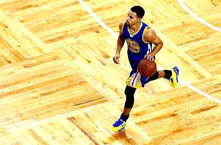 VIDEO: Εξωγήινος Κάρι στη Βοστώνη