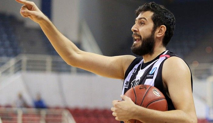 Δέδας: “Νίκη για να κρατάμε την τύχη στα χέρια μας”