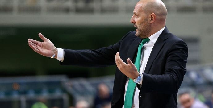 Τζόρτζεβιτς: “Μιλάω για τα πάντα με τον Ομπράντοβιτς, είναι ο κορυφαίος”