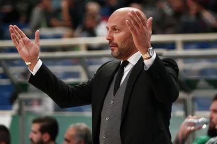 Τζόρτζεβιτς: “Παράδειγμα προς μίμηση ο Καλάθης”