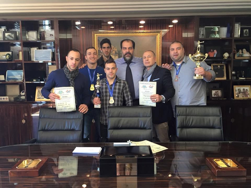 Πριμ στους πρωταθλητές πυγμάχους του Παναθηναϊκού από τον Πατέρα