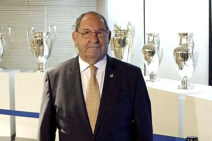 Eπίτιμος πρόεδρος της Ρεάλ ο Χέντο