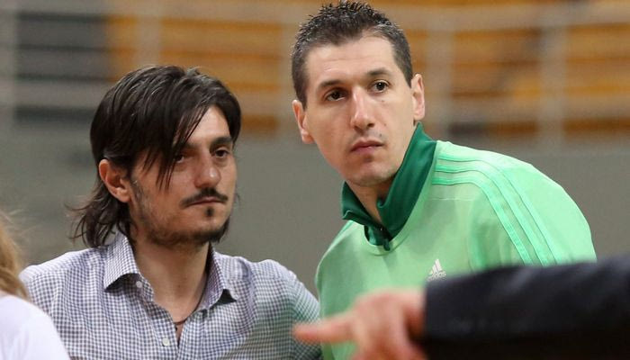 Γιαννακόπουλος: “Να μην κρεμάσει τη φανέλα ο Διαμαντίδης”