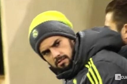 VIDEO: Ο Ισκο δεν πιστεύει ότι ο Κρόος κάθεται στον πάγκο