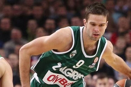 VIDEO: Πίσω από το κέντρο το έβαλε ο Καλνιέτις