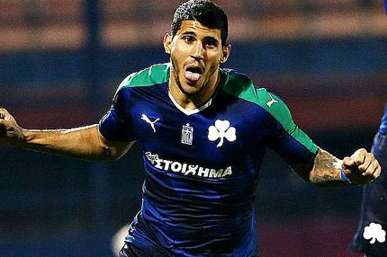 Πιο κοντά στην έξοδο ο Καρέλης