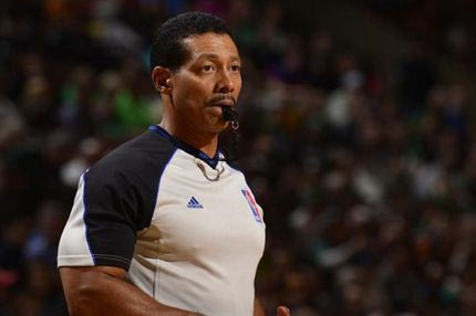 Ο ρέφερι Κένεντι παραδέχθηκε ότι είναι γκέι