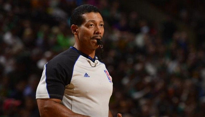 Ο ρέφερι Κένεντι παραδέχθηκε ότι είναι γκέι