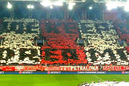 Δείτε το εντυπωσιακό κορεό στο Καραϊσκάκη