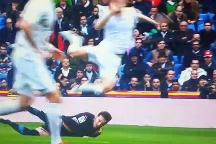 “Δολοφονικό” τάκλιν στον Κρόος