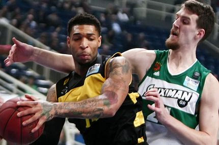 Αμφίβολος με Φενέρμπαχτσε ο Κούζμιτς