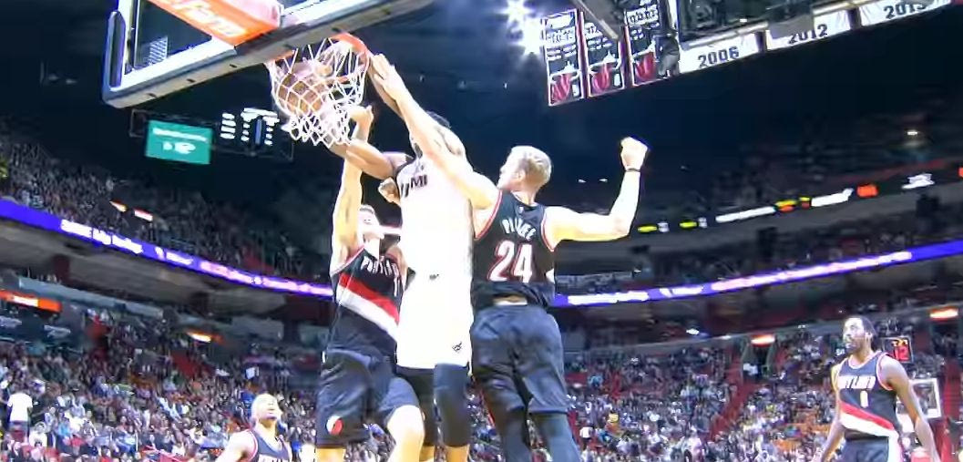 TOP-10: Βραδιά… καρφωμάτων!