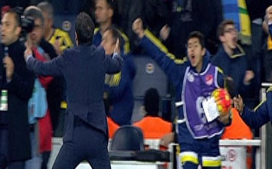 Ο έξαλλος πανηγυρισμός του Βίτορ Περέιρα