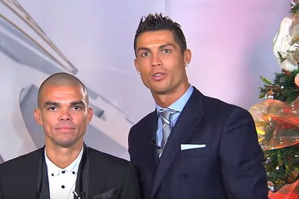 VIDEO: Ρονάλντο και Πέπε εύχονται “Καλά Χριστούγεννα”