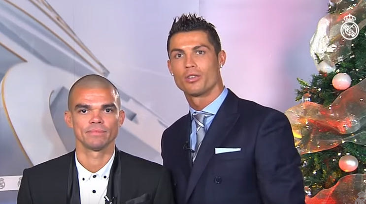 VIDEO: Ρονάλντο και Πέπε εύχονται “Καλά Χριστούγεννα”