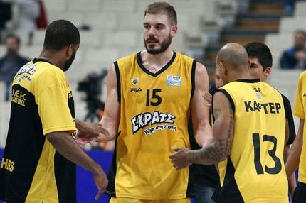 Με Χέρστον, Σαρικόπουλο η προπόνηση