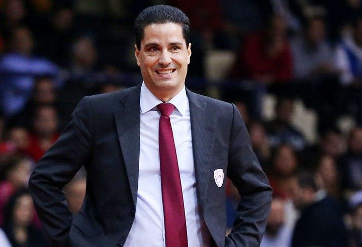 Σφαιρόπουλος: “Καλύτεροι από παιχνίδι σε παιχνίδι”