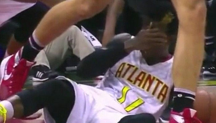 VIDEO: Γονατιά και μείον ένα δόντι για τον Σρέντερ