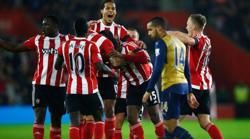 Boxing Day: Κατέρρευσε η Άρσεναλ, “στοπ” της Λίβερπουλ σε Λέστερ, με το “αριστερό” ο Χίντινκ